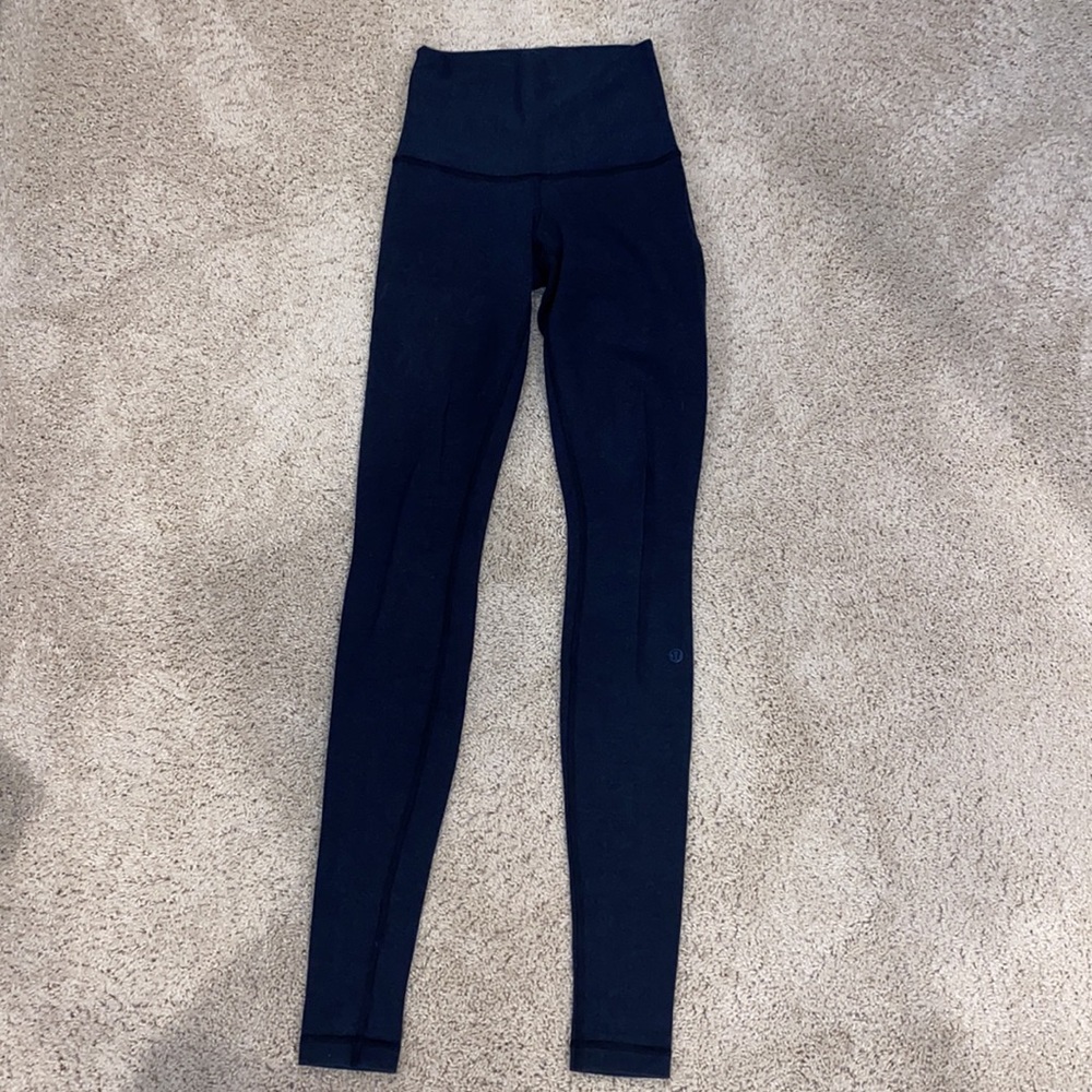 lululemon navy size 2 wunder under
